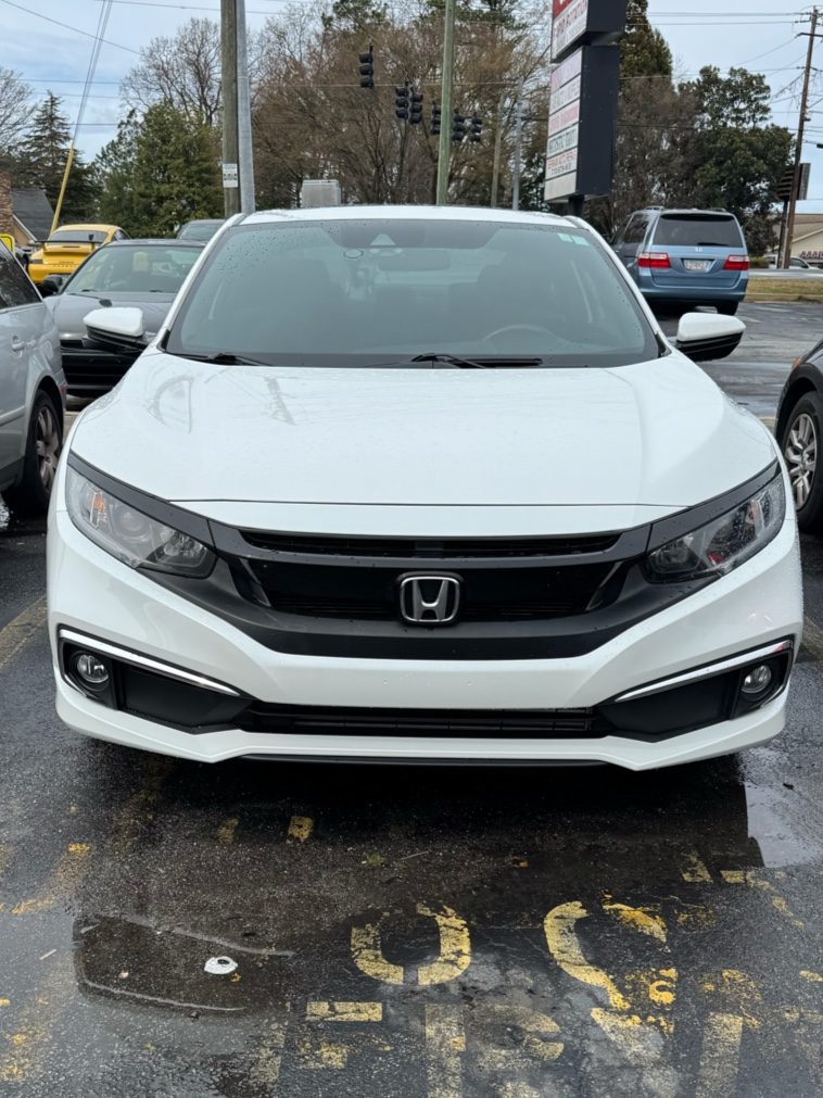 White Honda Civic front end